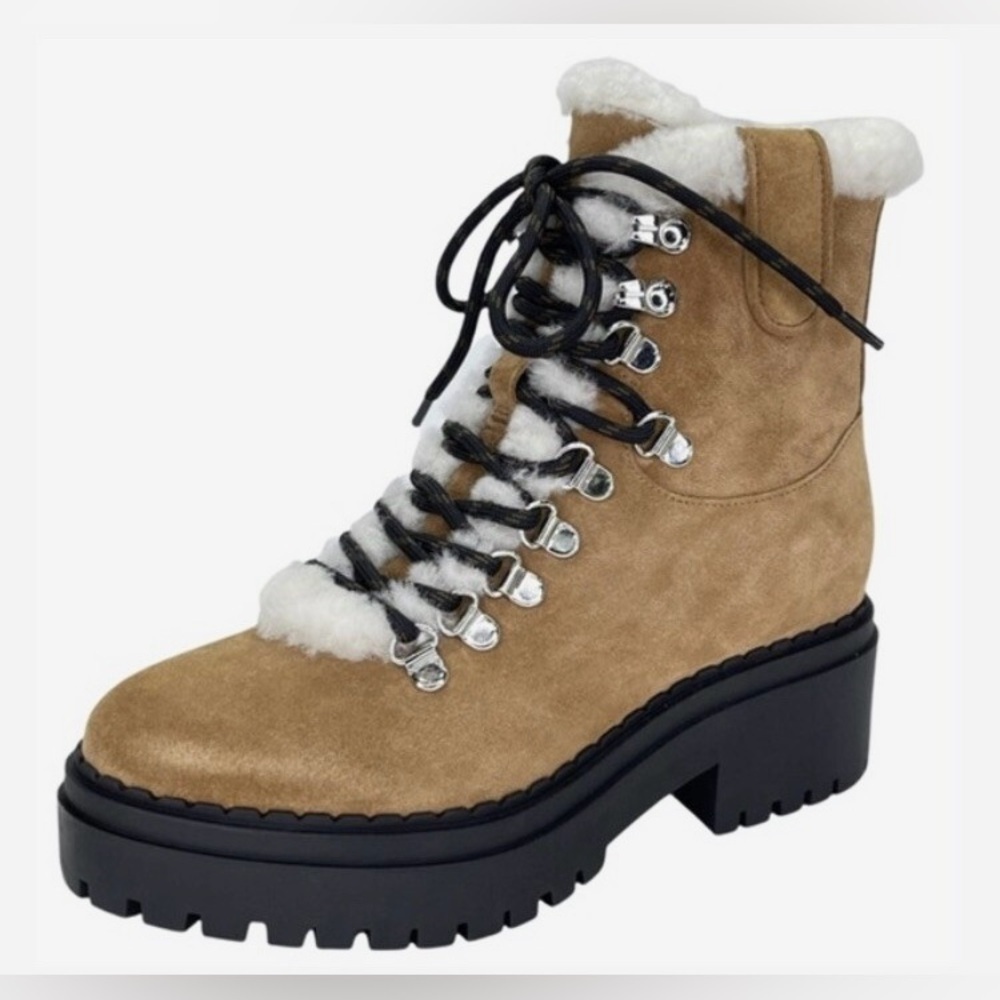 BNIB Marc Fisher Nairy Lace Up Boots, Tan (7.5)